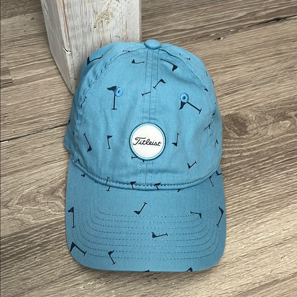 NWOT Titleist golf hat